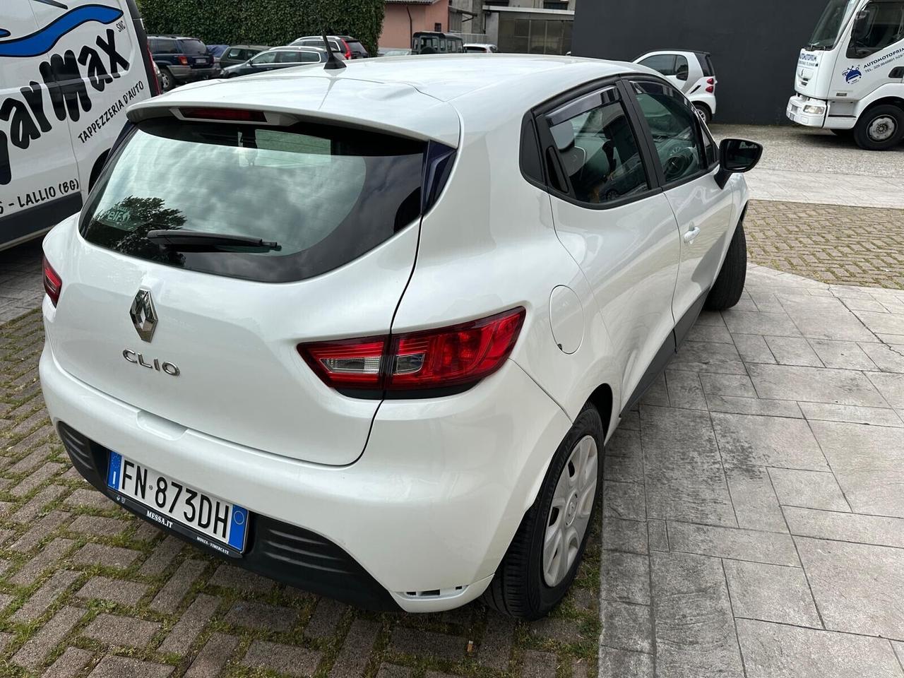 Renault Clio 1.2 75 CV 5 porte Duel