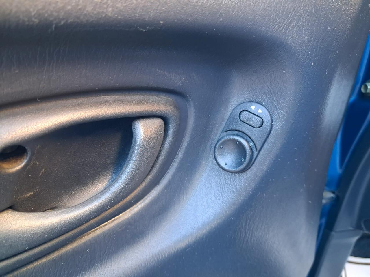 Opel Agila 1.0 12V Club