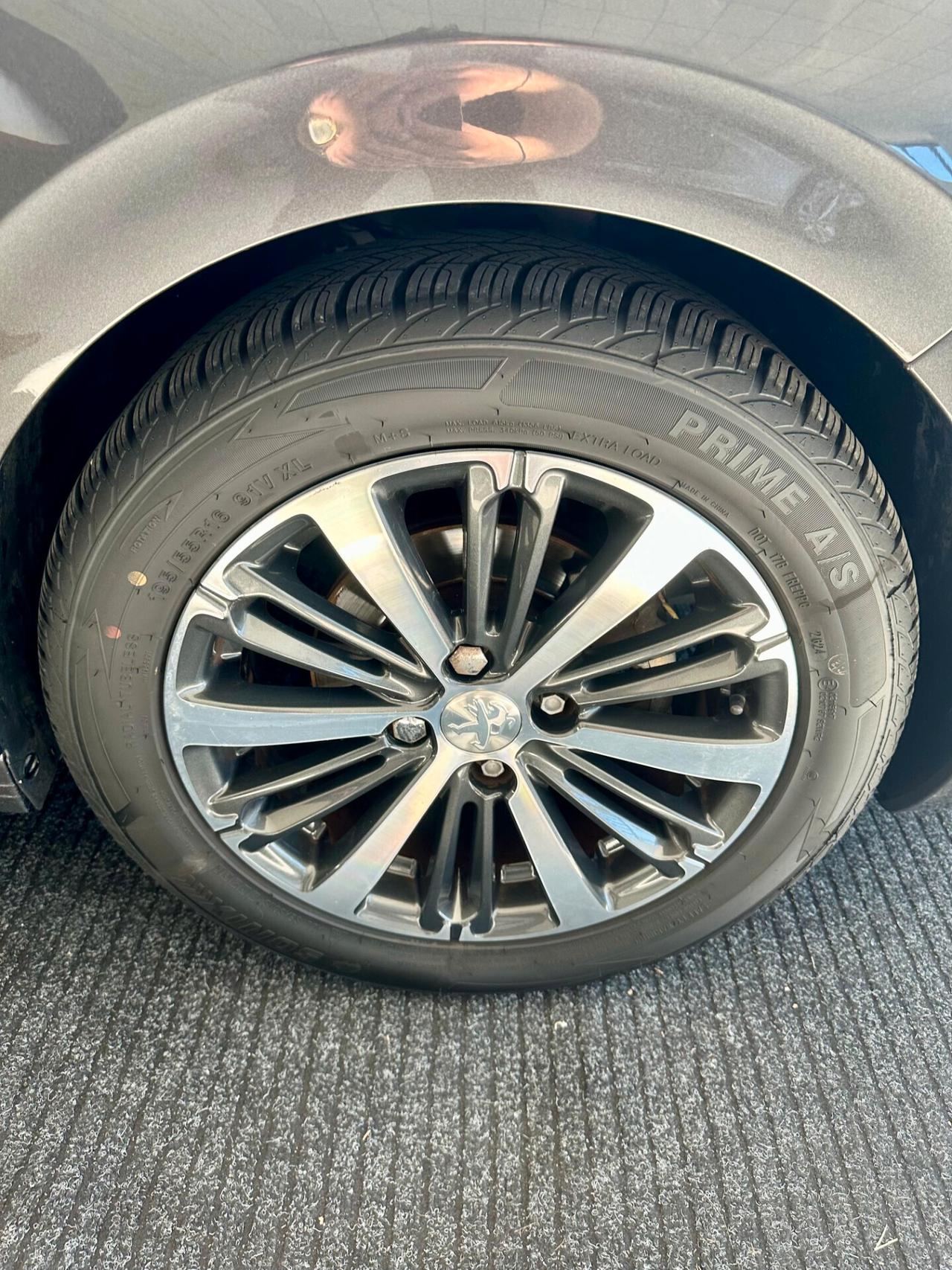 Peugeot 208 BlueHDi 75 5 porte Allure