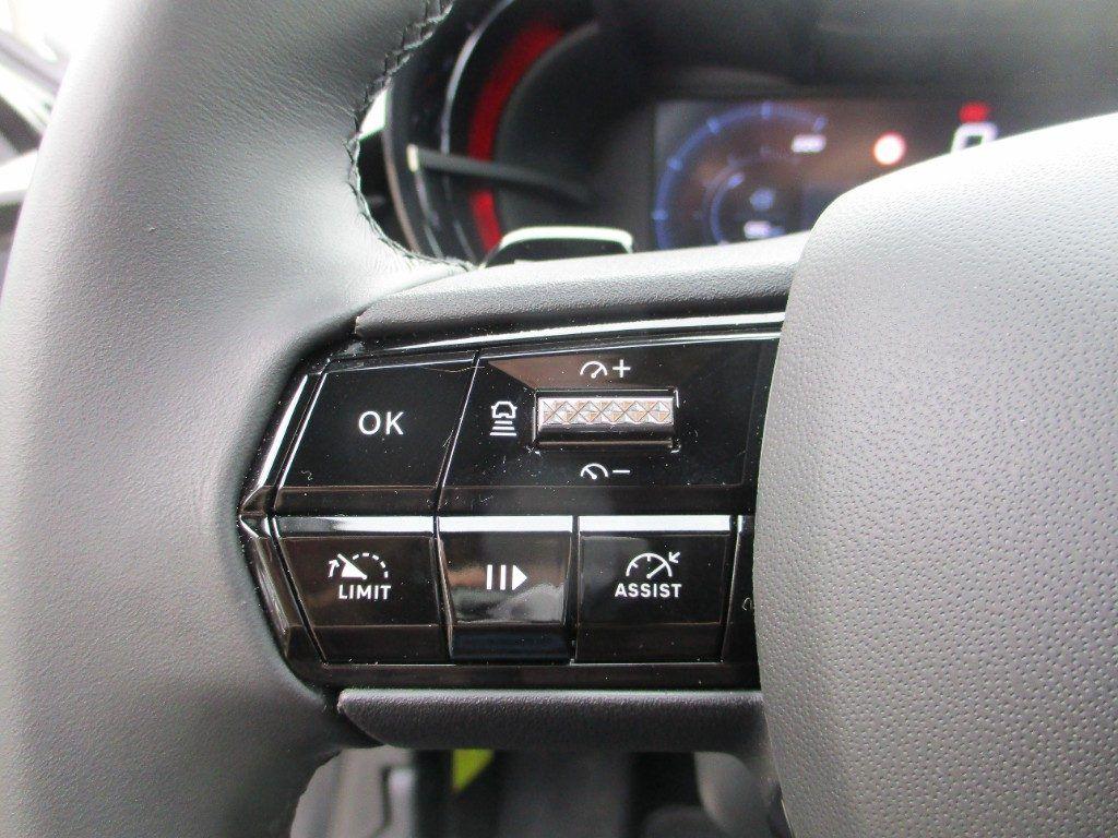 Alfa Romeo Junior 1.2 136 CV Hybrid eDCT6 Speciale