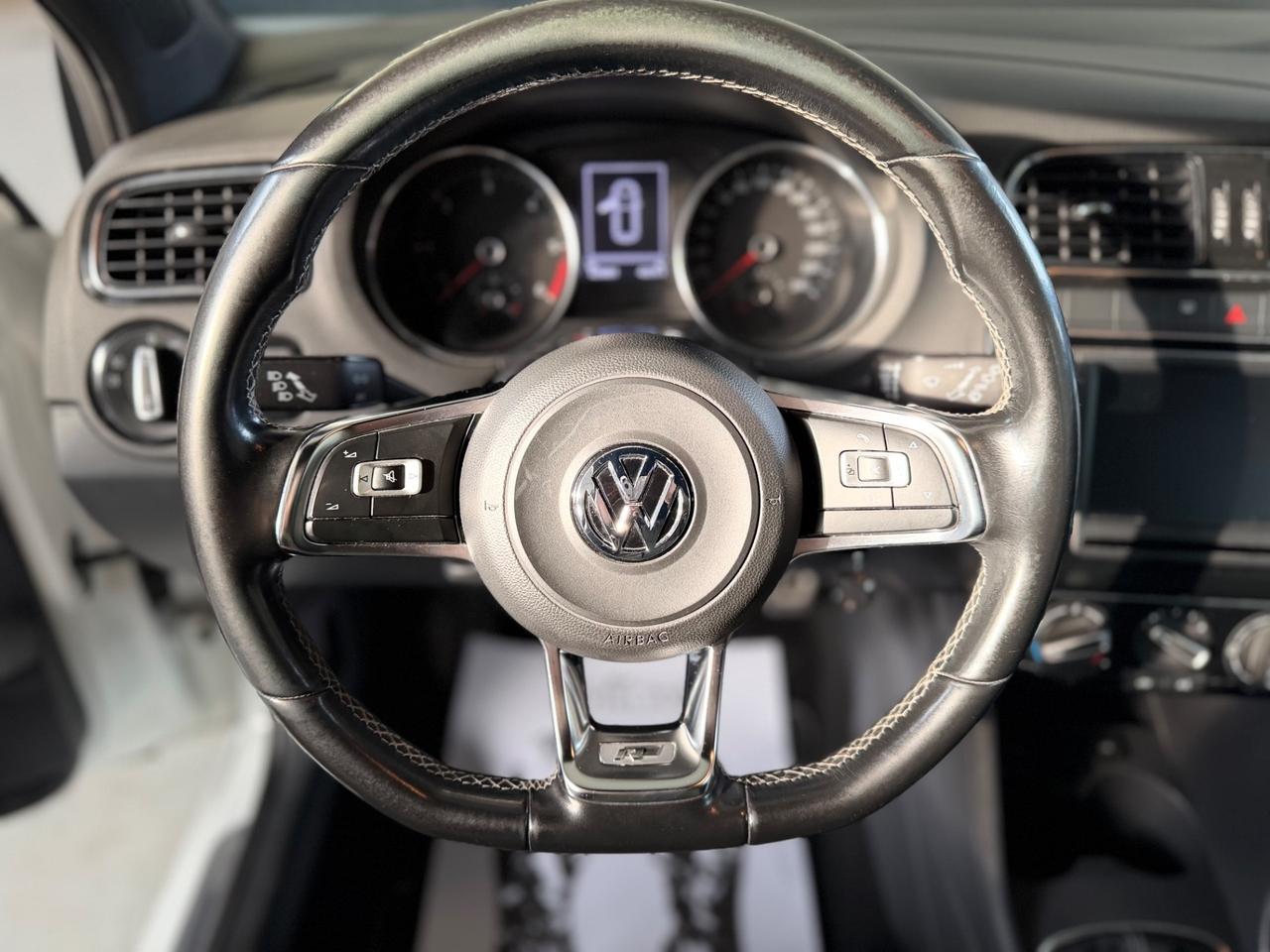 Volkswagen Polo 1.4 TDI 5p. R-LINE NEOPATENTATI