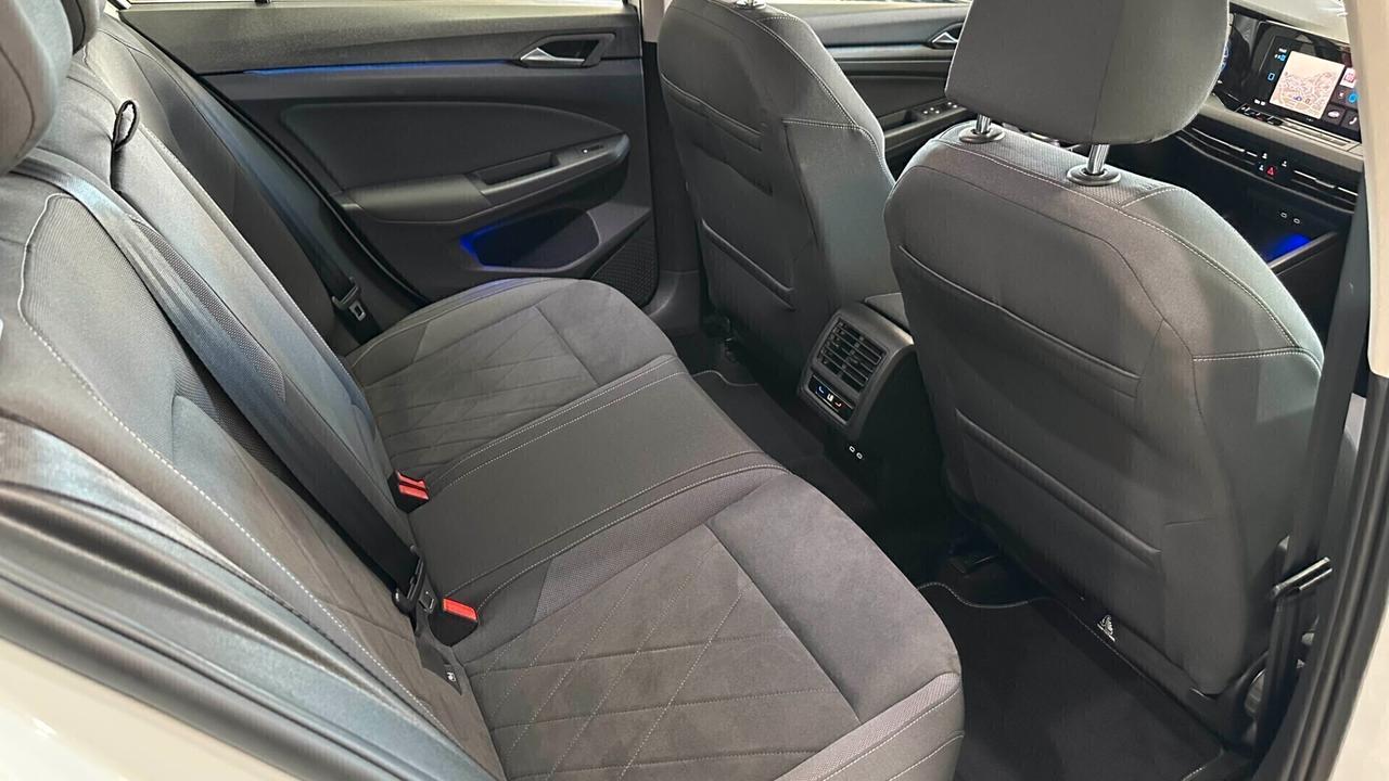 Volkswagen Golf 2.0 TDI 150 CV DSG SCR Style