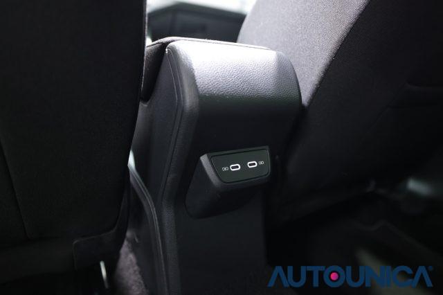 VOLKSWAGEN Taigo 1.0 TSI 115 CV R-LINE FARI LED TETTO PANORAMA