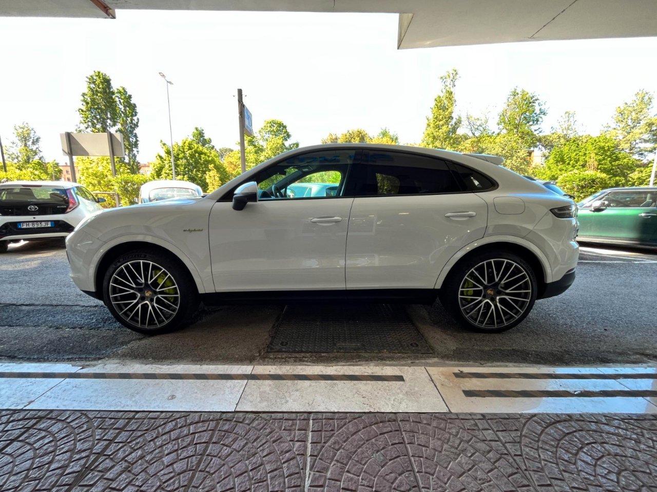 Porsche Cayenne Coupe 3.0 e-hybrid 5p.ti tiptronic