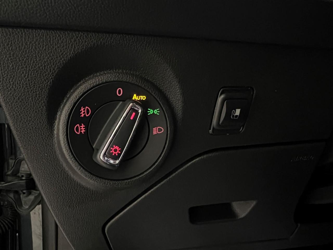 SEAT Leon III 2017 ST Sportstourer 1.6 tdi Business 115cv dsg - TETTO!