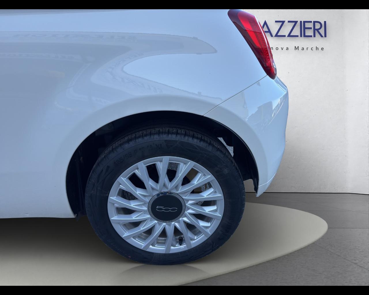 FIAT 500 (2015-2024) - 500 C 1.0 Hybrid Dolcevita
