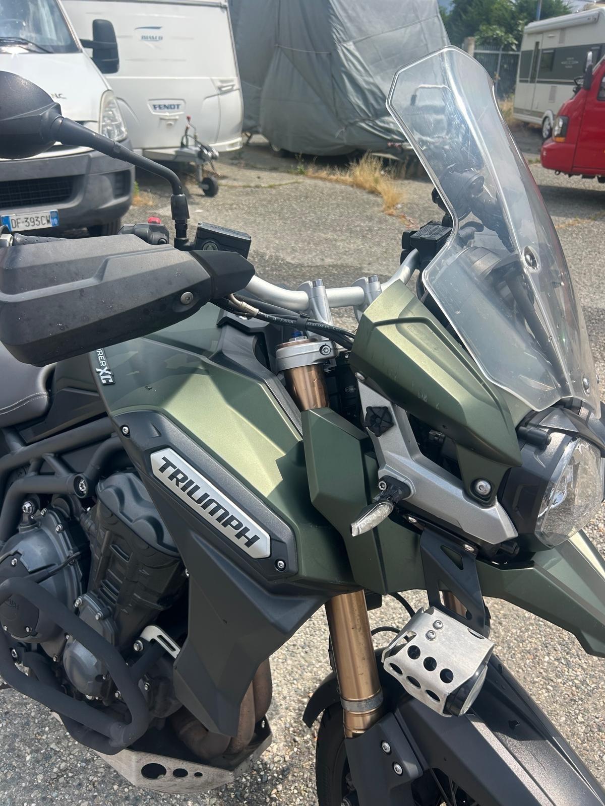 903 Triumph explorer 1200 del 2015 in saldo