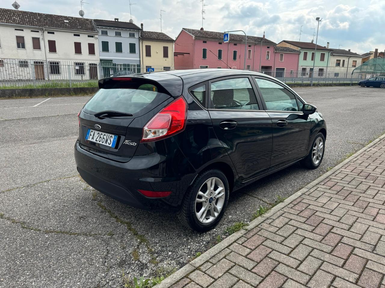 Ford Fiesta Plus 1.5 TDCi 75CV 5 porte