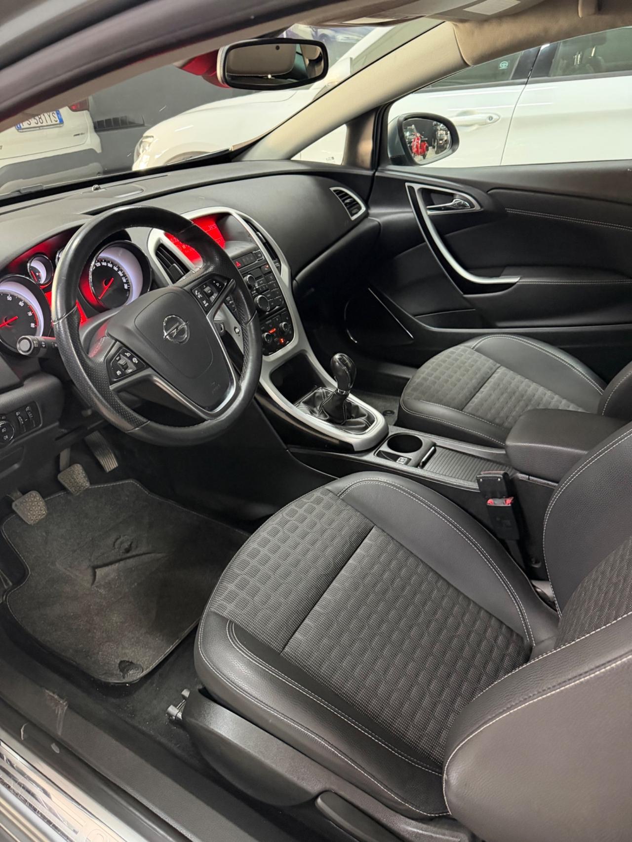 Opel Astra gtc 1.6 180cv 3p berlina