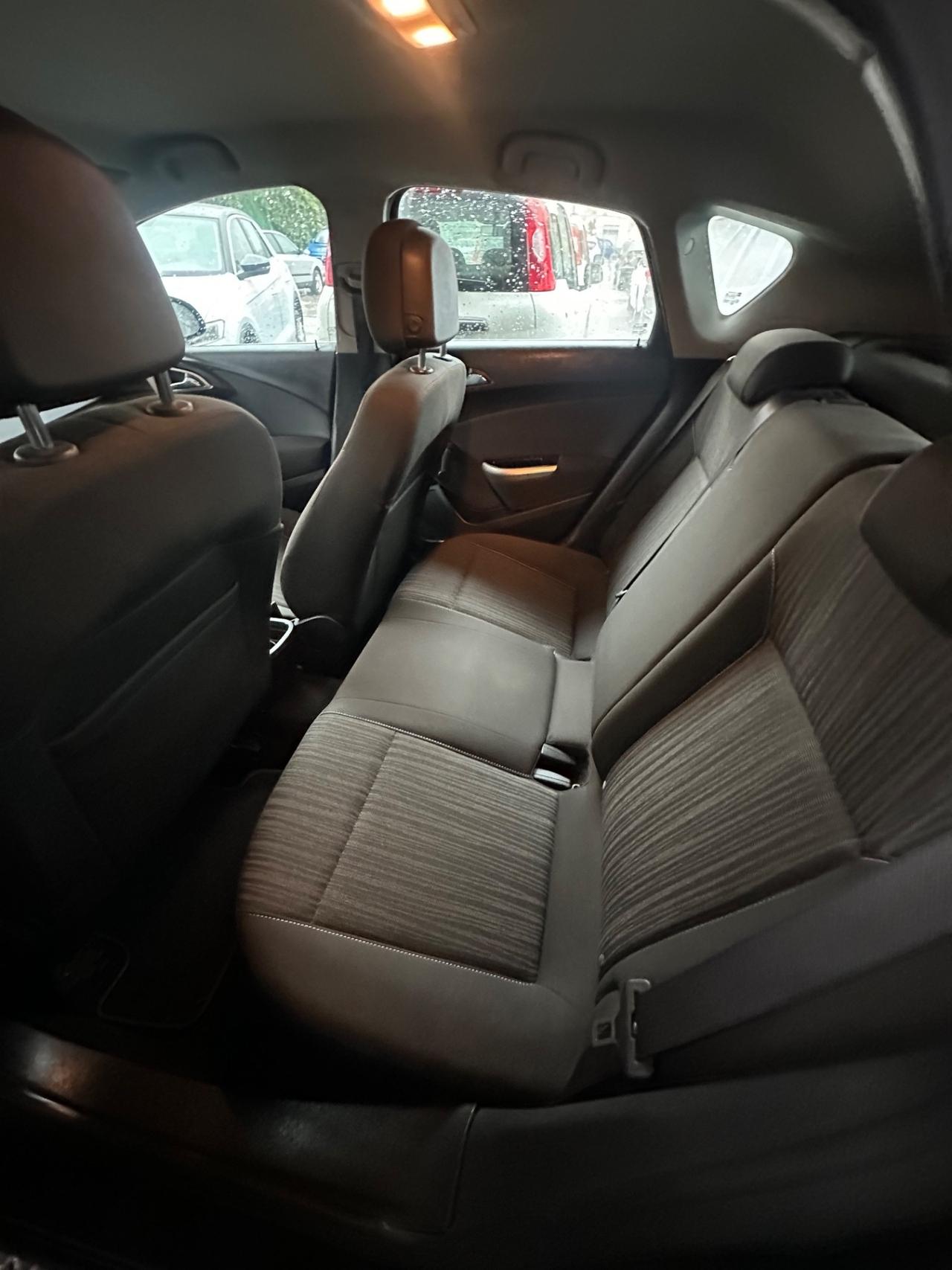 Opel Astra 1.4 Turbo 140CV 5 porte GPL Tech Cosmo