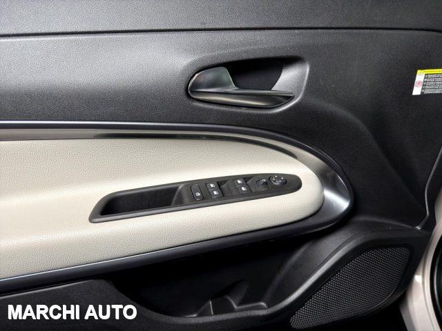 FIAT 600 Hybrid 110 CV DCT MHEV La Prima