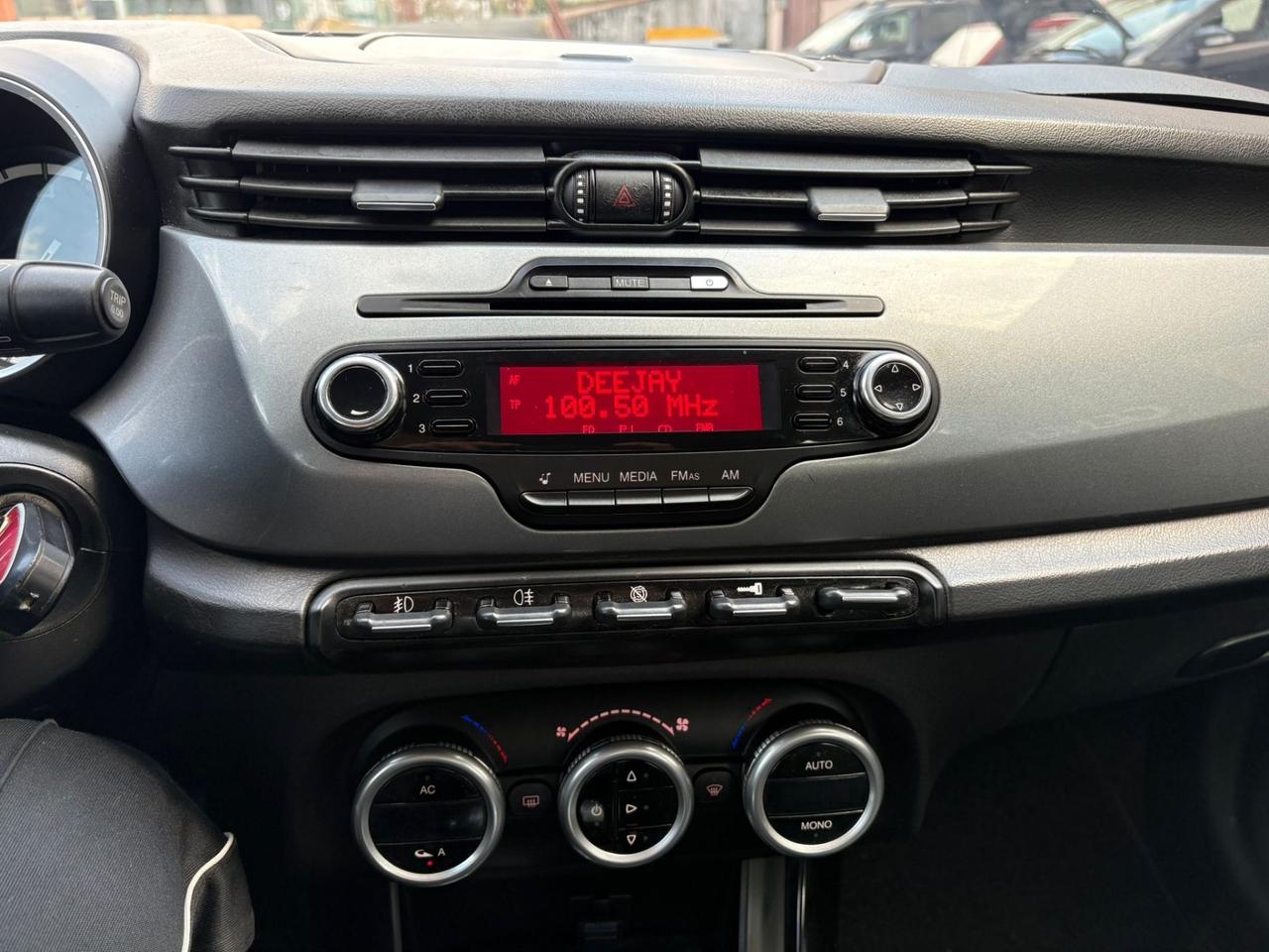 Alfa Romeo Giulietta 1.6 JTDm-2 105 CV Distinctive