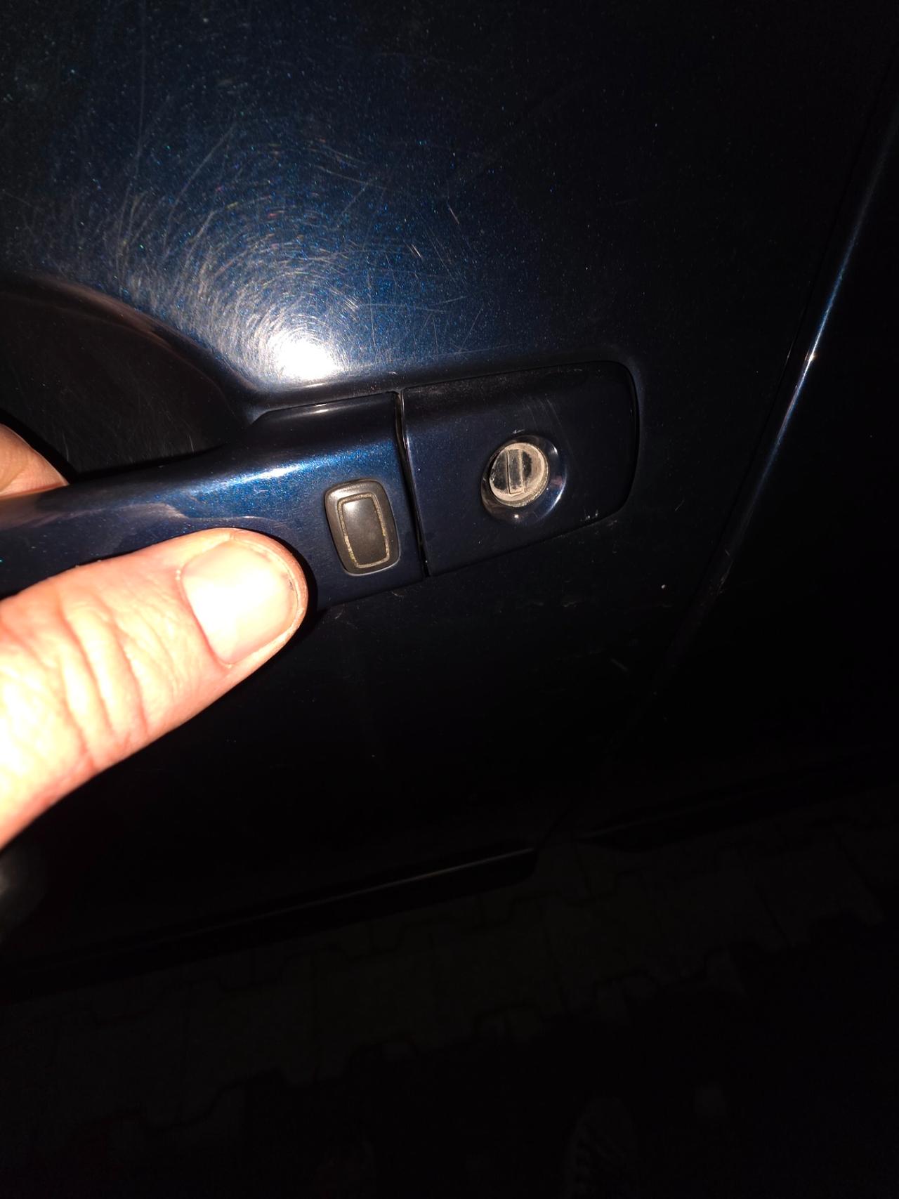 Nissan Qashqai Qashqai+2 2.0 dCi DPF 4WD aut. n-tec