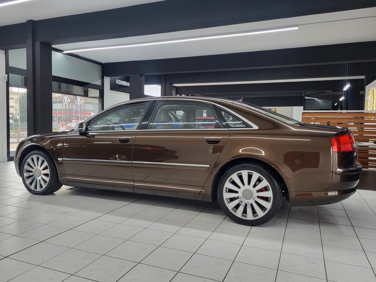 Audi A8 6.0 W12 quattro tiptronic