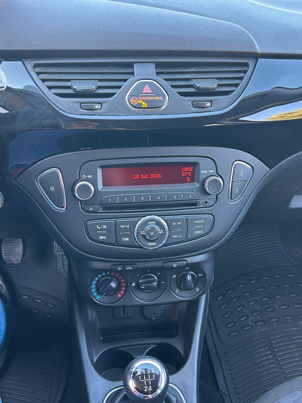 Opel Corsa 1.2 5 porte