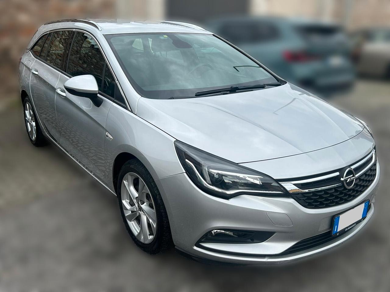 Opel Astra Sports Tourer 1.6 cdti - ANCHE PER NEOPATENTATI