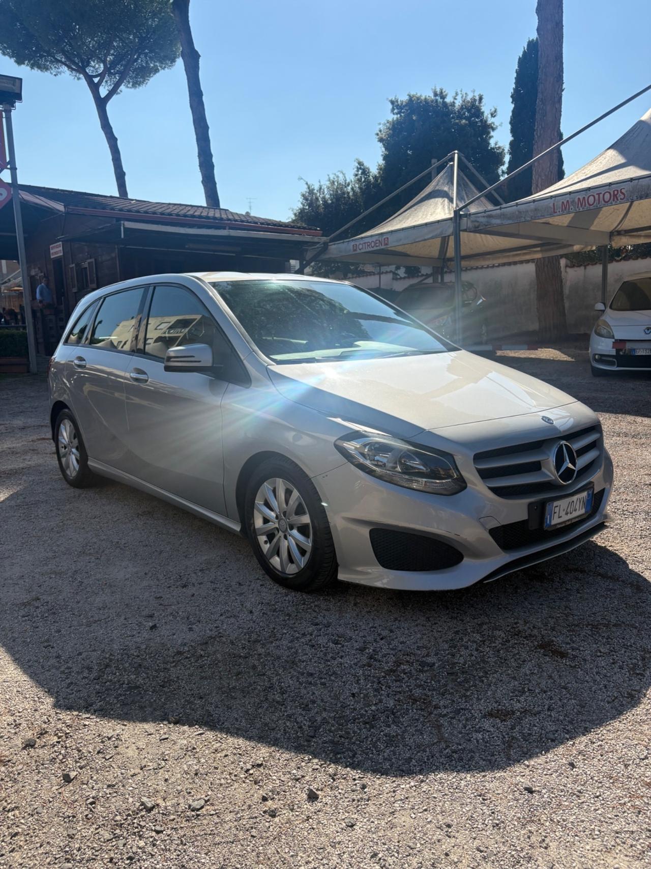 Mercedes-benz B 180 d Premium