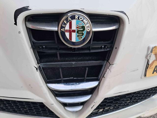 ALFA ROMEO MiTo 1.4 T 120 CV GPL Distinctive Sport Pack neopatent