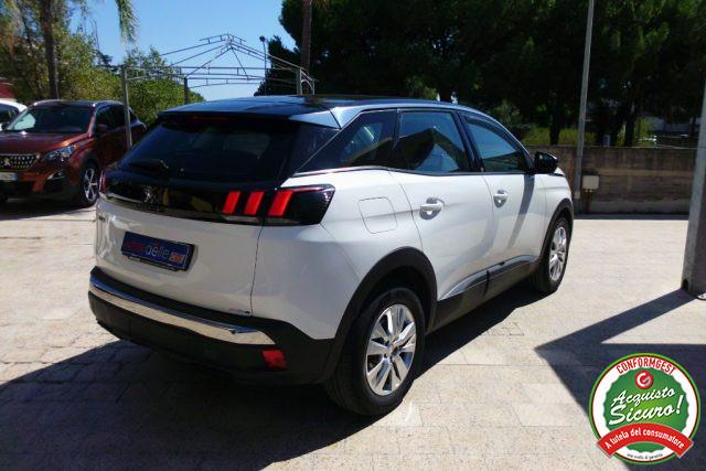PEUGEOT 3008 BlueHDi 130 S&S EAT8 Business