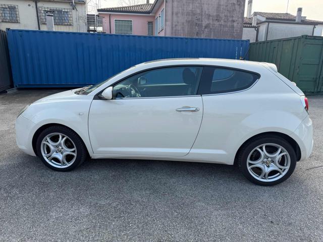ALFA ROMEO MiTo 1.6 JTDm 16V Distinctive Sport Pack Stupenda