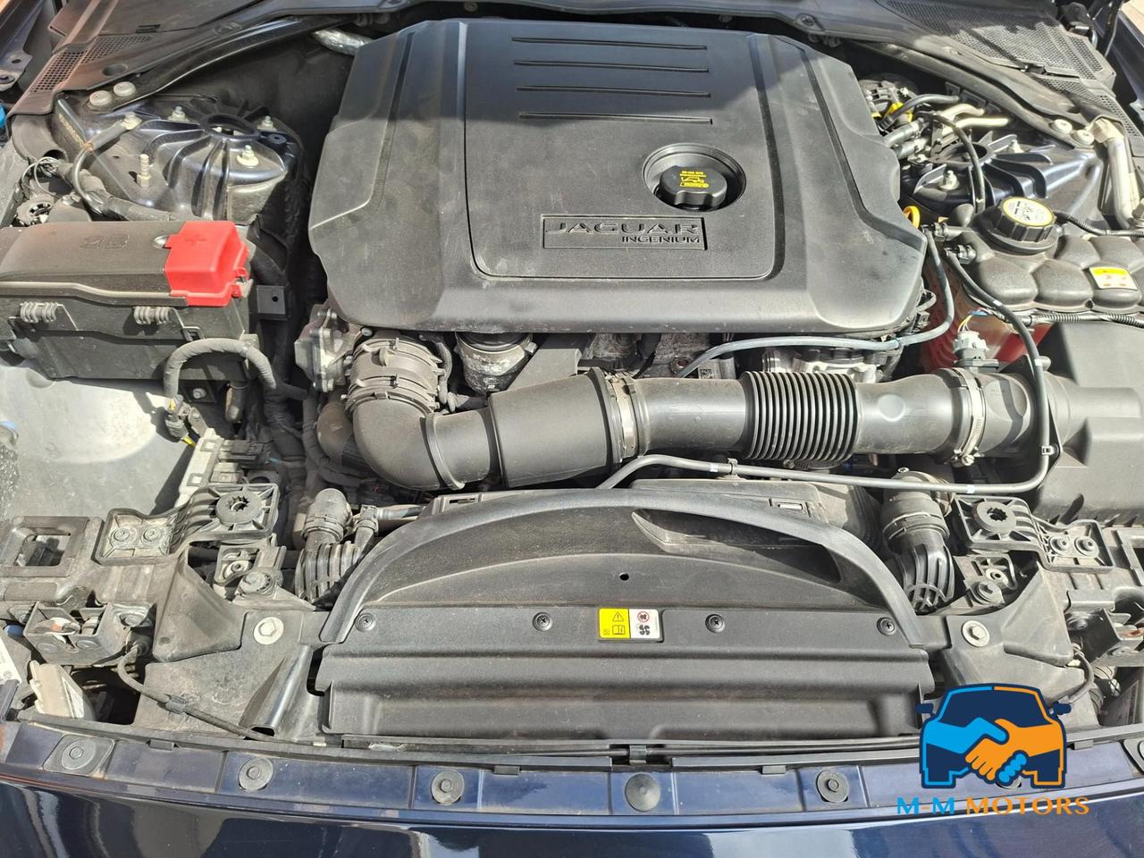 Jaguar XE Berlina XE 2.0d i4 Prestige Business edition 180cv auto my18