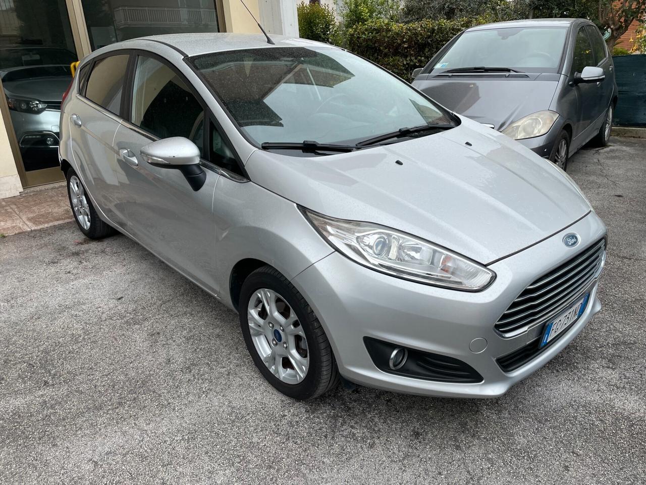 Ford Fiesta 1.5 TDCi 75CV 5 porte Titanium