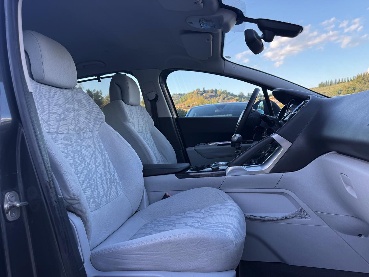 Peugeot 3008 1.6 HDi 115CV Business