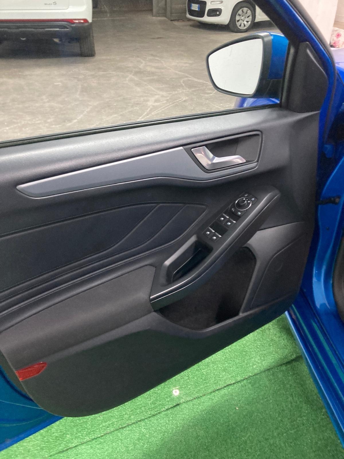 Ford Focus 1.0 EcoBoost Hybrid 155 CV SW ST-Line X