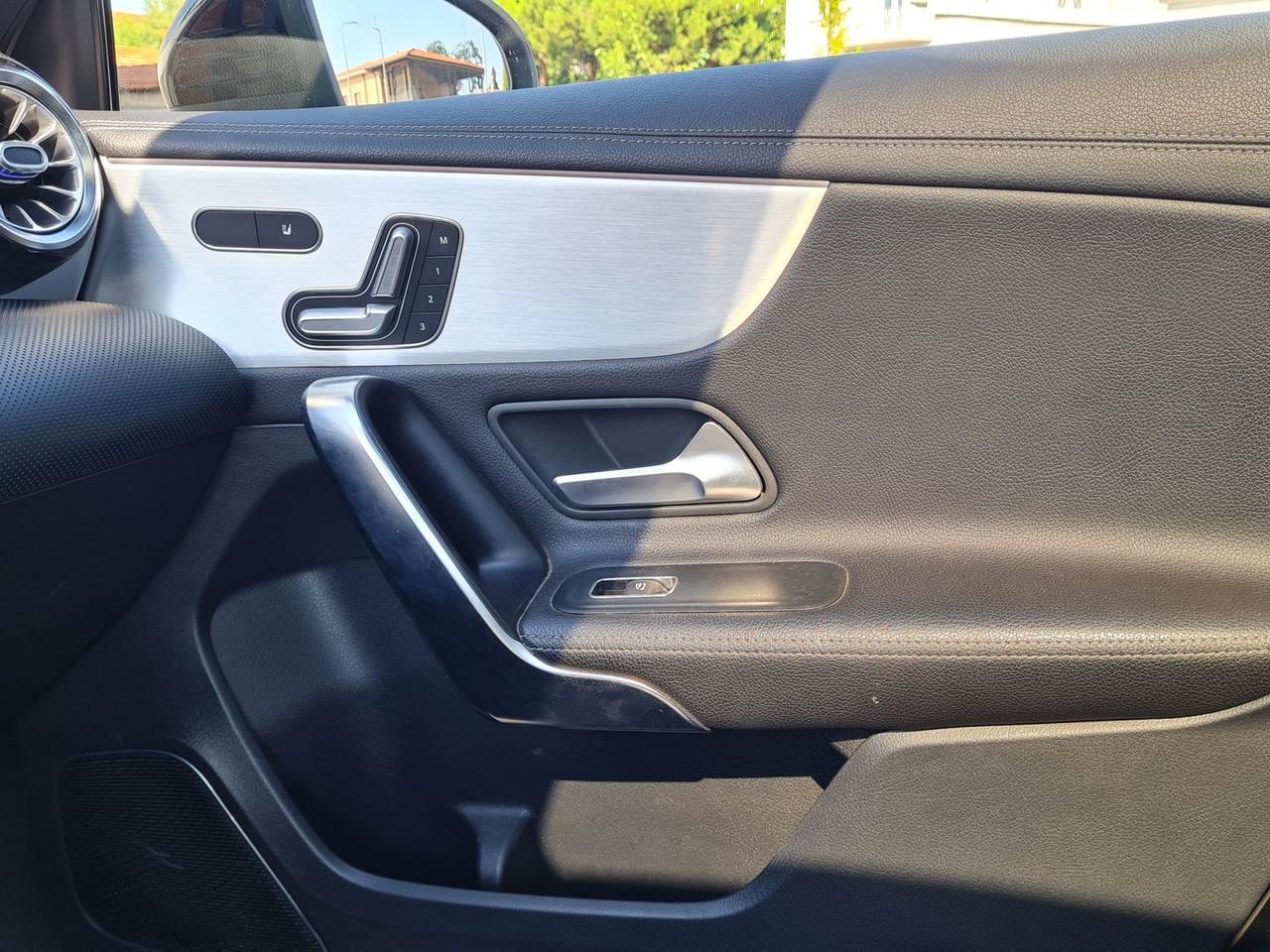Mercedes-Benz A 180 AMG Line Premium #6483