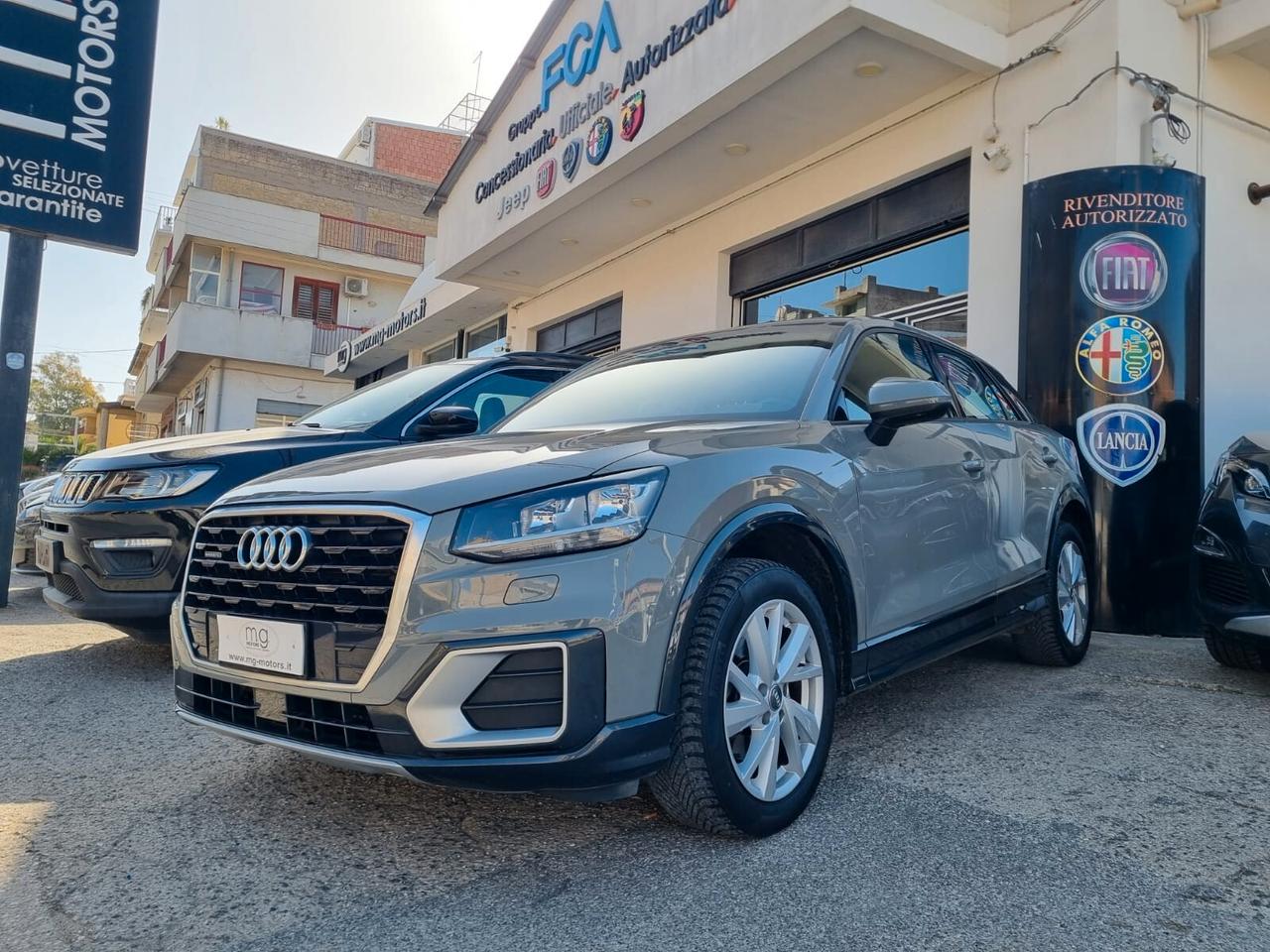 Audi Q2 40 TFSI quattro S tronic Business Design