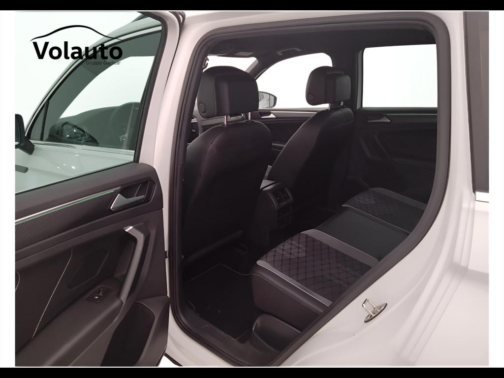 VOLKSWAGEN Tiguan II 2021 - Tiguan 1.5 tsi R-Line 150cv dsg