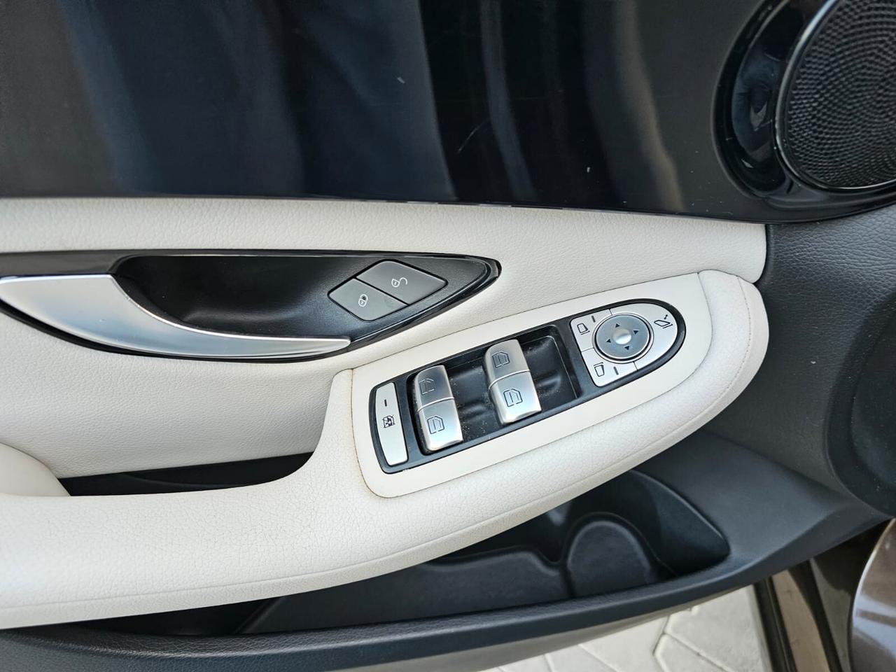 MERCEDES C250 4MATIC 07/2015