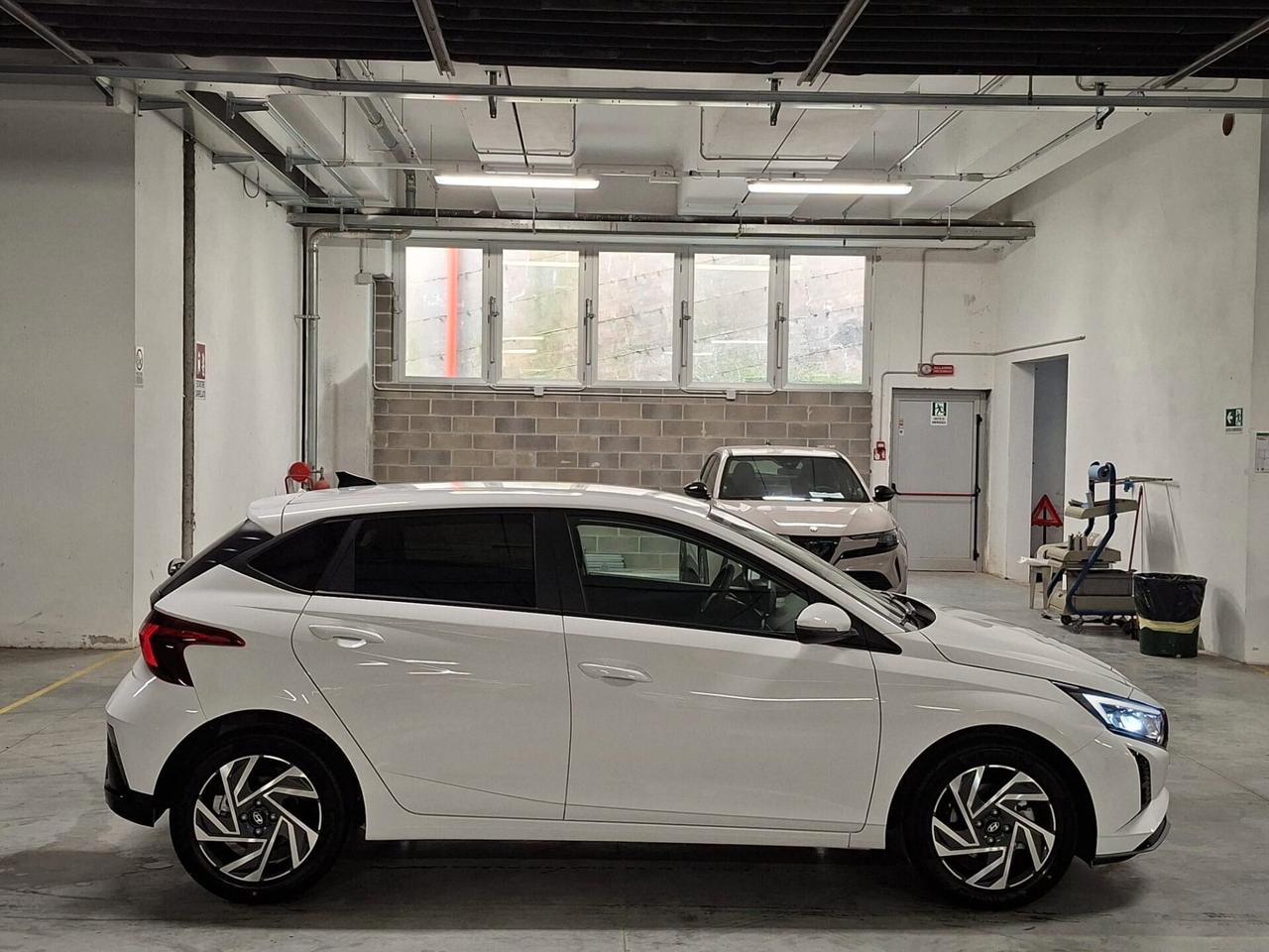 Hyundai i20 1000 T-GDi Connectline DCT Automatica Km. 0