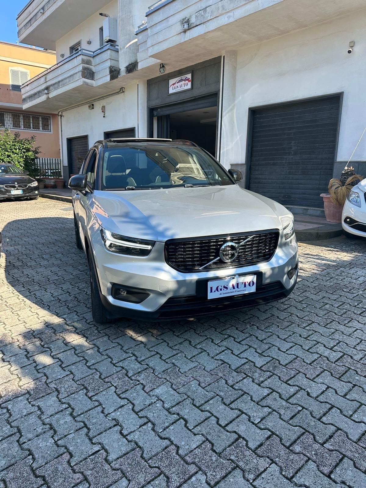 Volvo XC40 D4 AWD Geartronic R-design