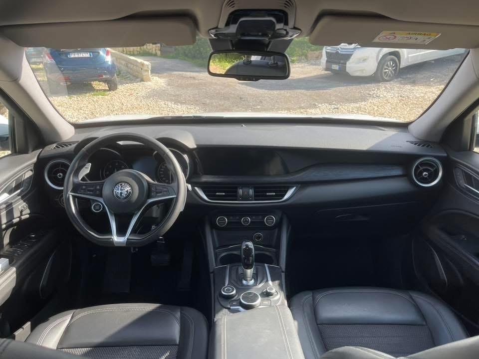 Alfa Romeo Stelvio 2.2 Turbodiesel 210 CV AT8 Q4 Super