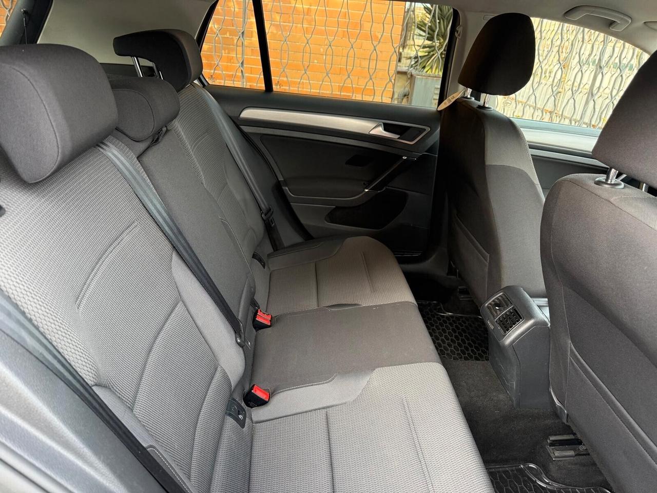 Volkswagen Golf 7 - 1.6 TDI 5p. - 118.000km - Superprezzo - Tutto incluso