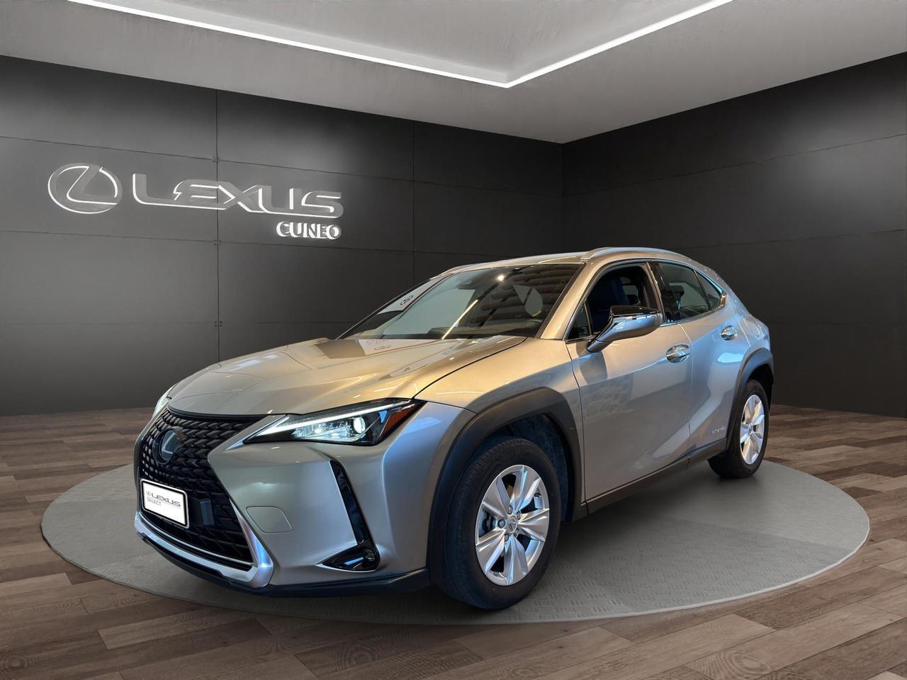 Lexus UX 250h 2.0 Business 2wd cvt