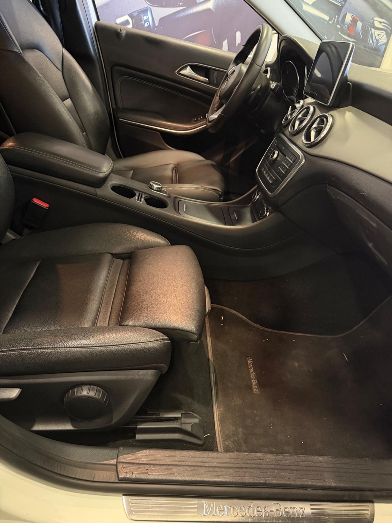 Mercedes-benz GLA 220 d Automatic Premium