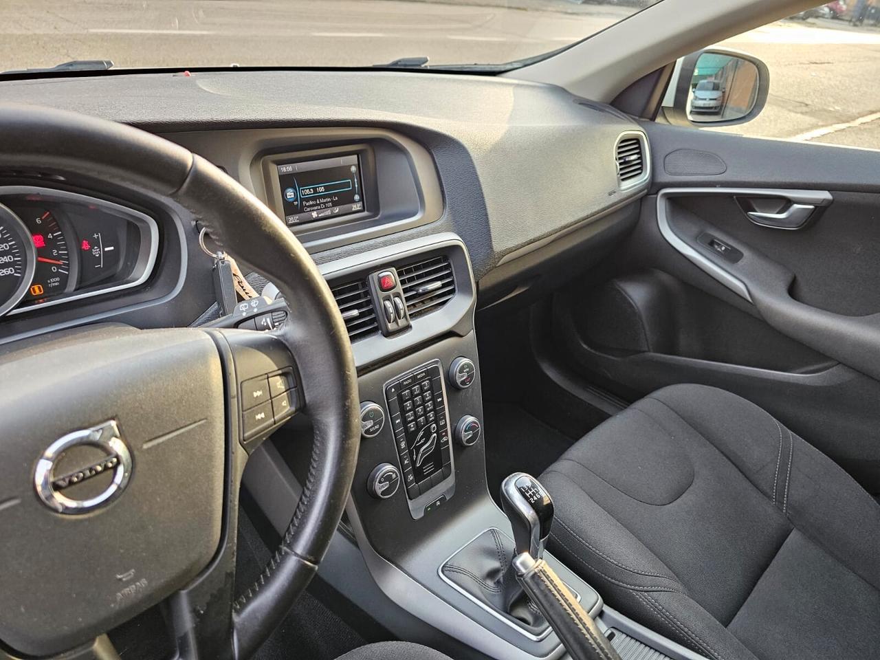 Volvo V40 2.0 D2 Kinetic*Clima*Cerchi*Euro6*Unipro*