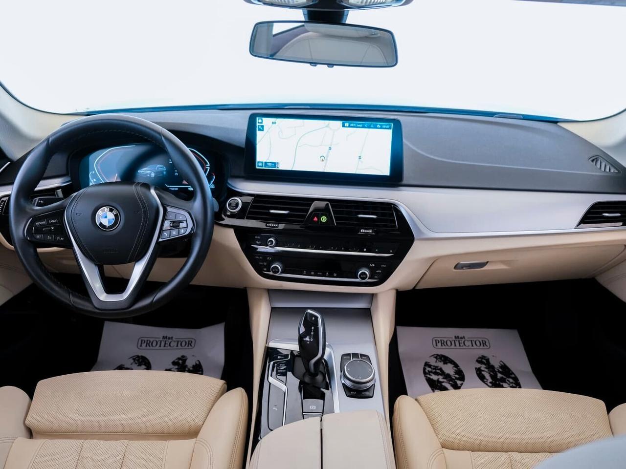 BMW 518d Touring mhev 48V auto