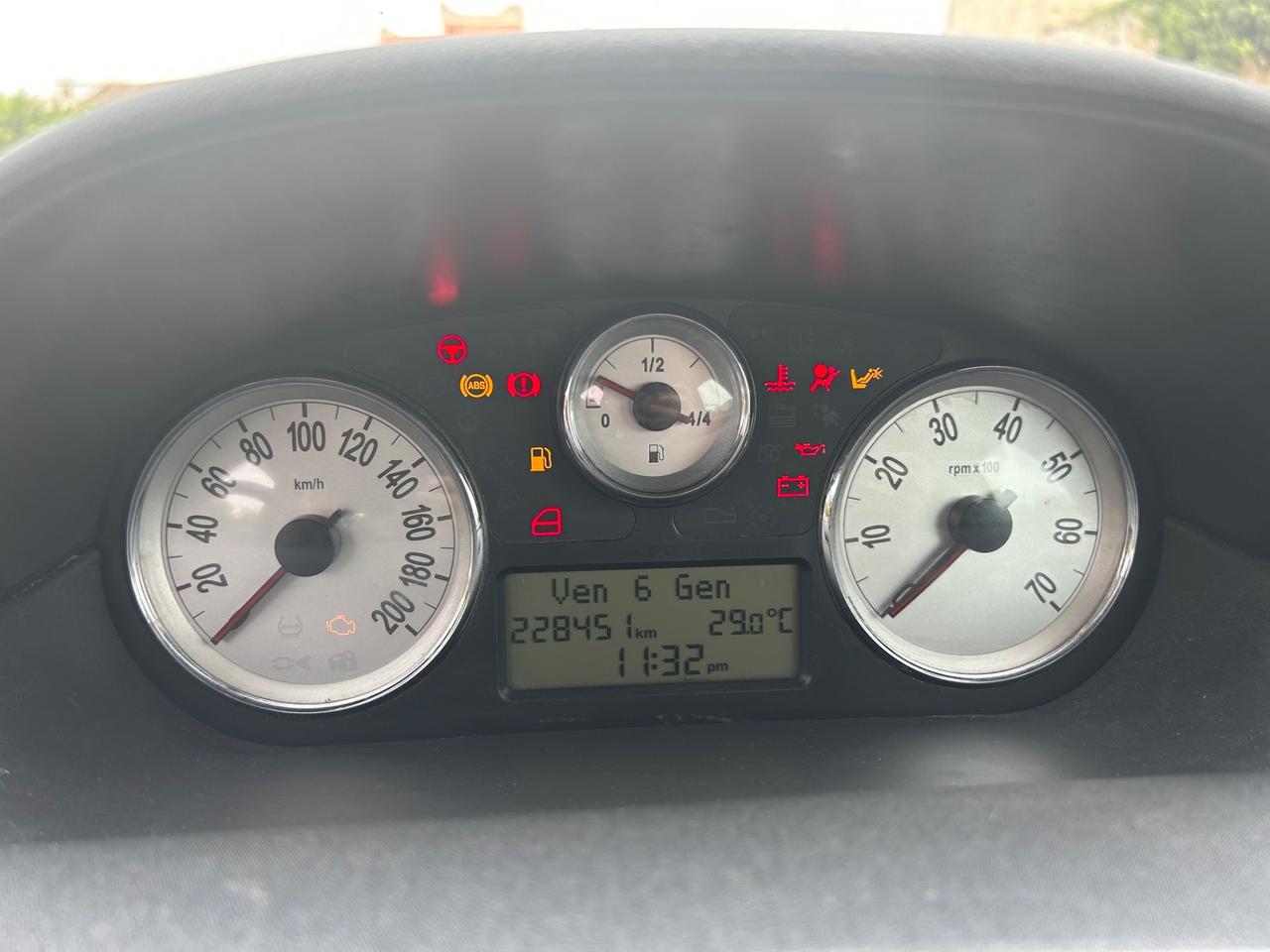 Lancia Ypsilon 1.3 MJT 90 CV Platino