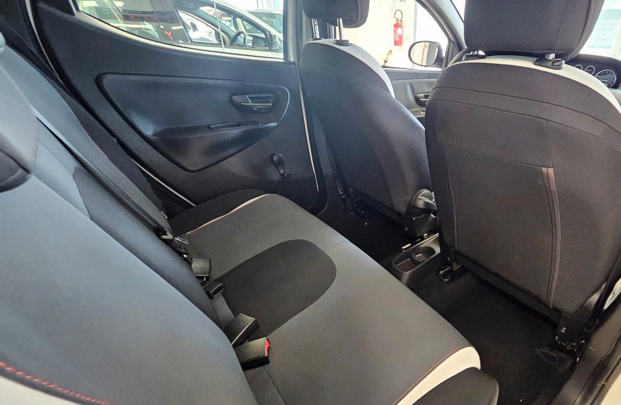 Lancia Ypsilon 1.2 69 CV 5 porte S&S Silver KM 45.000