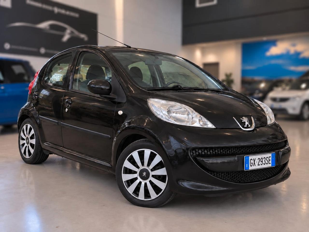 Peugeot 107 1.0 68CV 5p. Plaisir