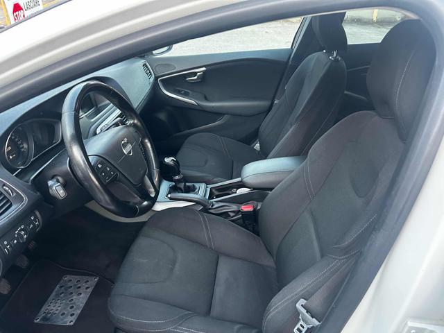 VOLVO V40 D2 1.6 Momentum senza nessun lavoro da fare