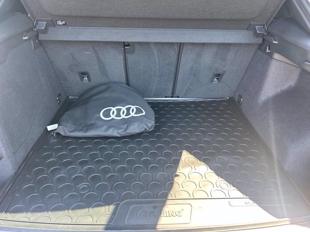 AUDI Q3 45 1.4 tfsi e identity black s-tronic del 2024