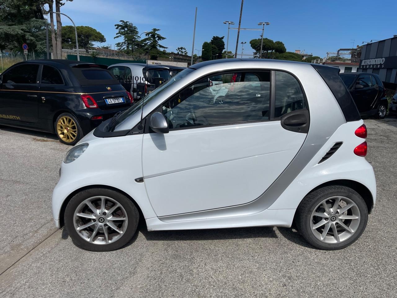 Smart ForTwo 1000 52 kW MHD coupé passion
