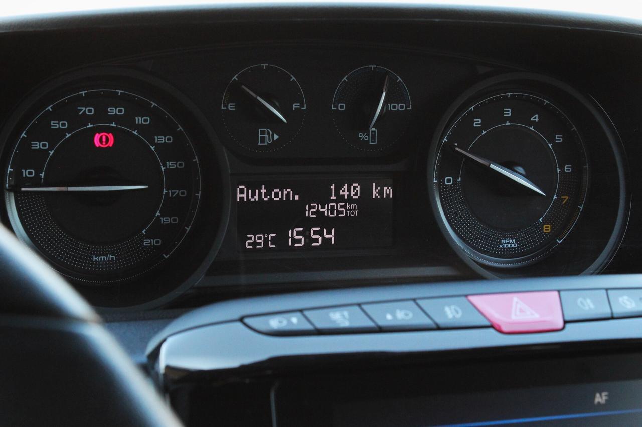 Lancia Ypsilon 1.0 FireFly 5 porte S&S Hybrid Gold Plus-OK NEOPATENTATI