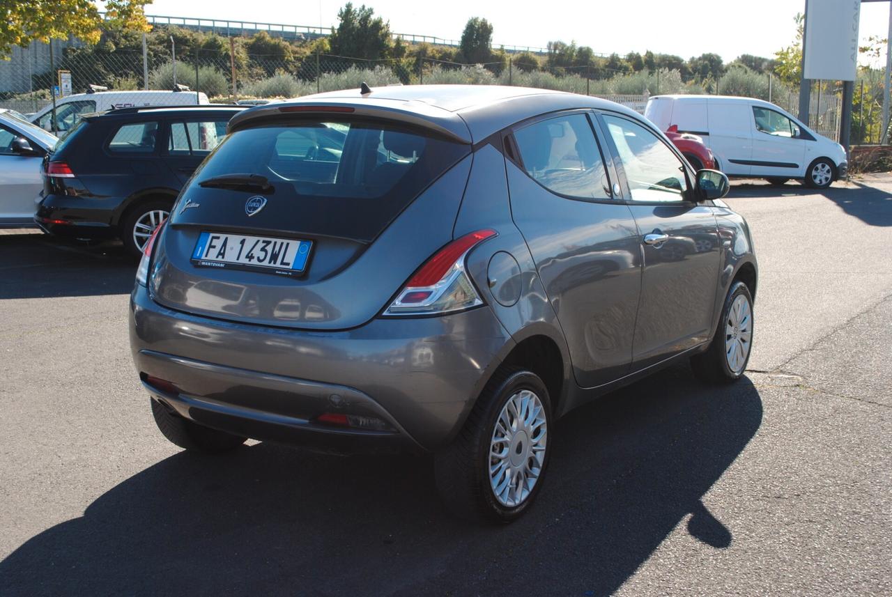 LANCIA YPSILON 0.9 84 CV BENZ/METANO