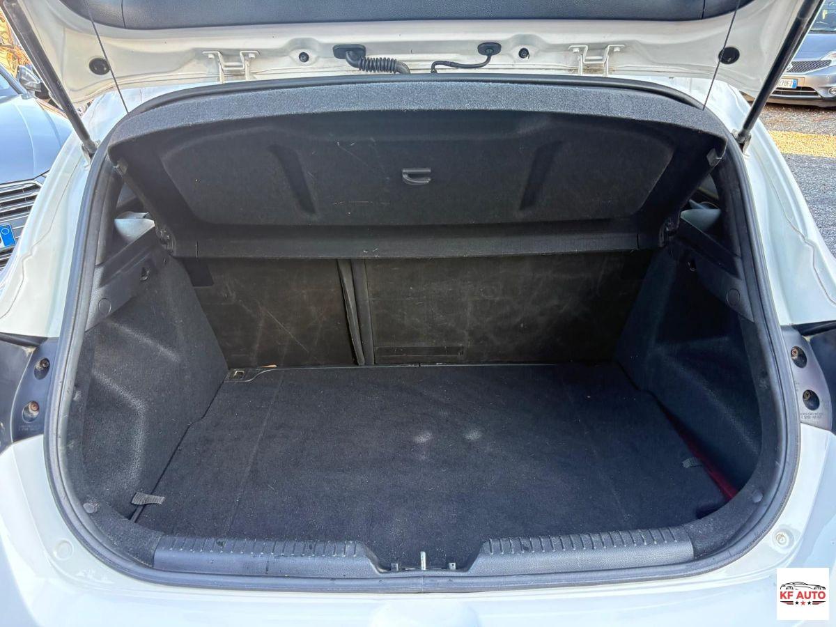 HYUNDAI - i30 - 1.6 CRDi 5p. Classic
