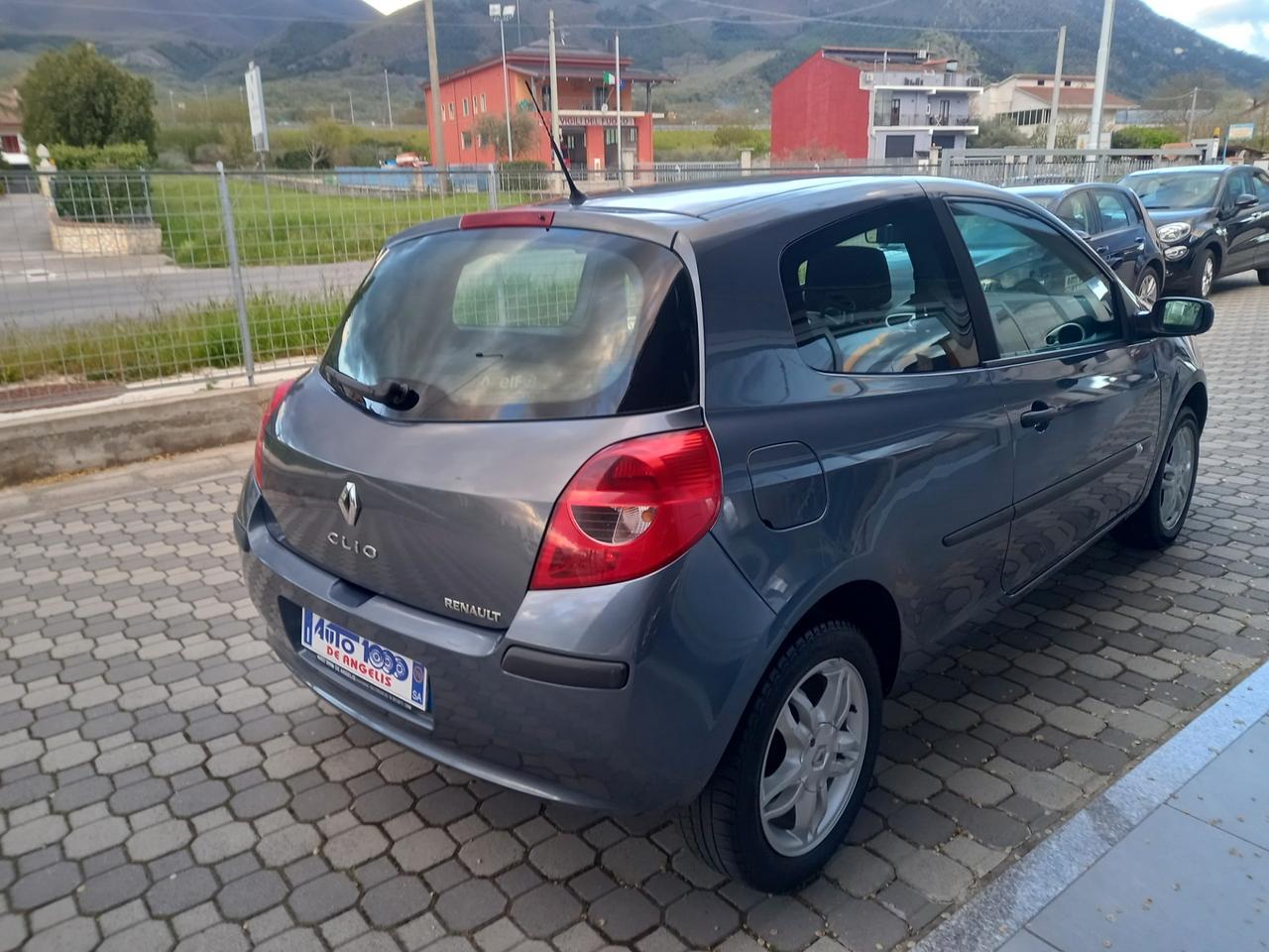 Renault Clio 1.2 16v DYNAMIQUE ACCESSORIATA SOLI 105.000 KM